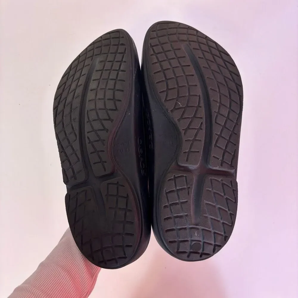 Oofos Men's Black Slide Comfort Sandals Men's 10,‎ Women's 12